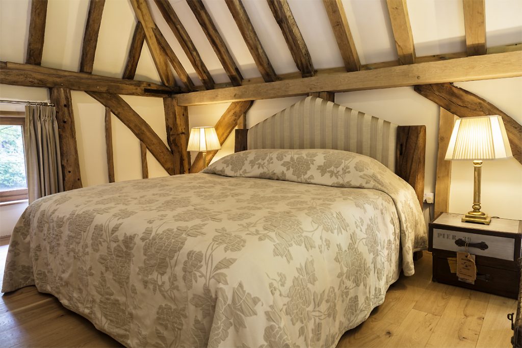 Cowshot Manor barn- bedroom area